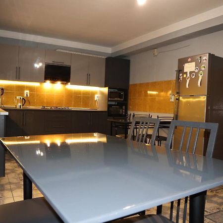 יירבאן Sweet Sleep Hostel מראה חיצוני תמונה